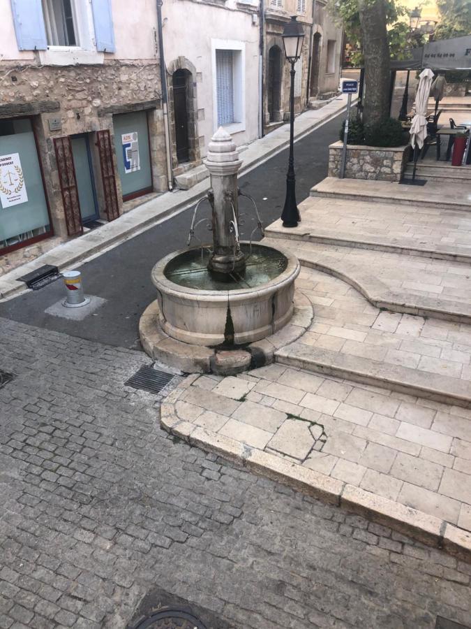 Fontaine Daire Aups Dış mekan fotoğraf